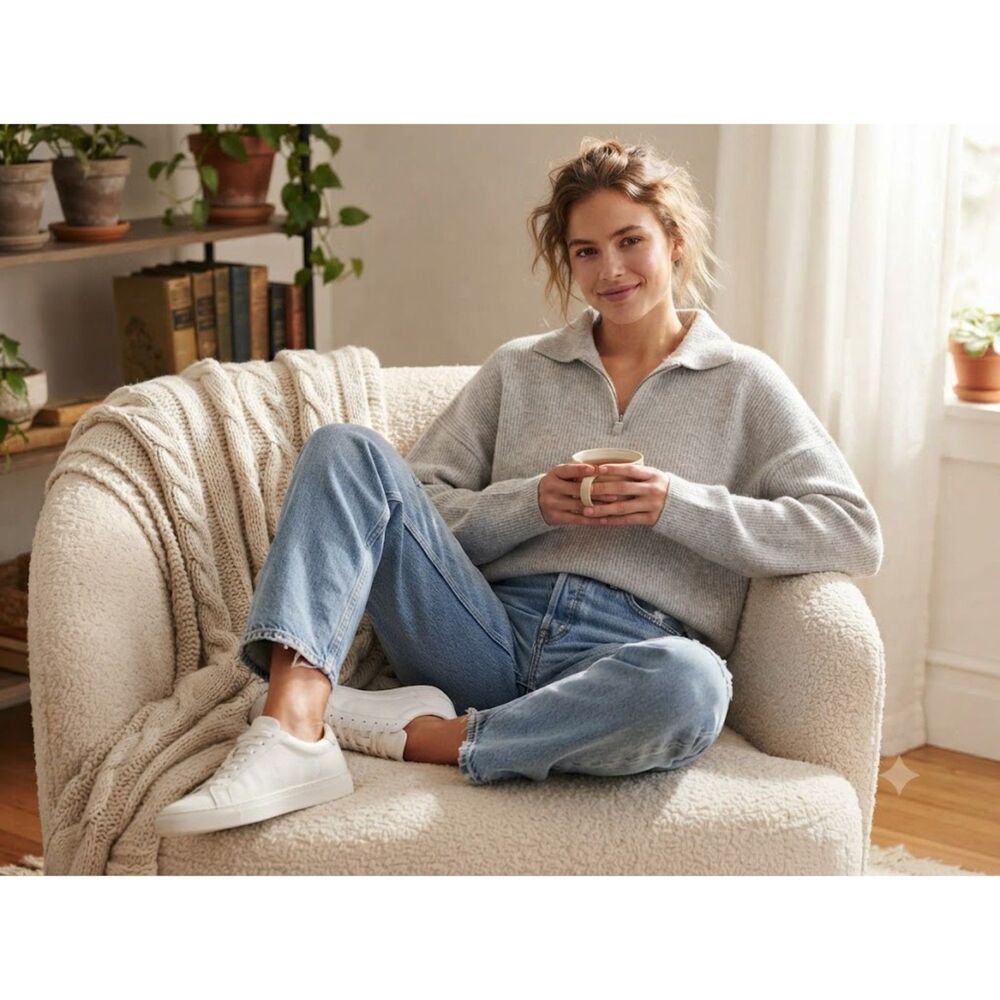Abercrombie & Fitch Women's Grey Oversized Sweater